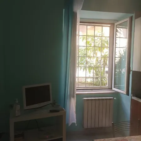 Appartamento Licheni House *